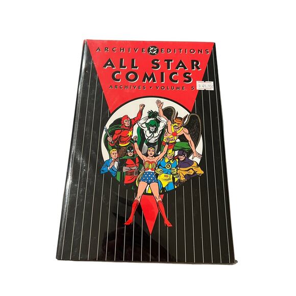 New DC Archive Editions All Star Comics HARDCOVER SEALED Vol. 5 - Picture 1 of 2